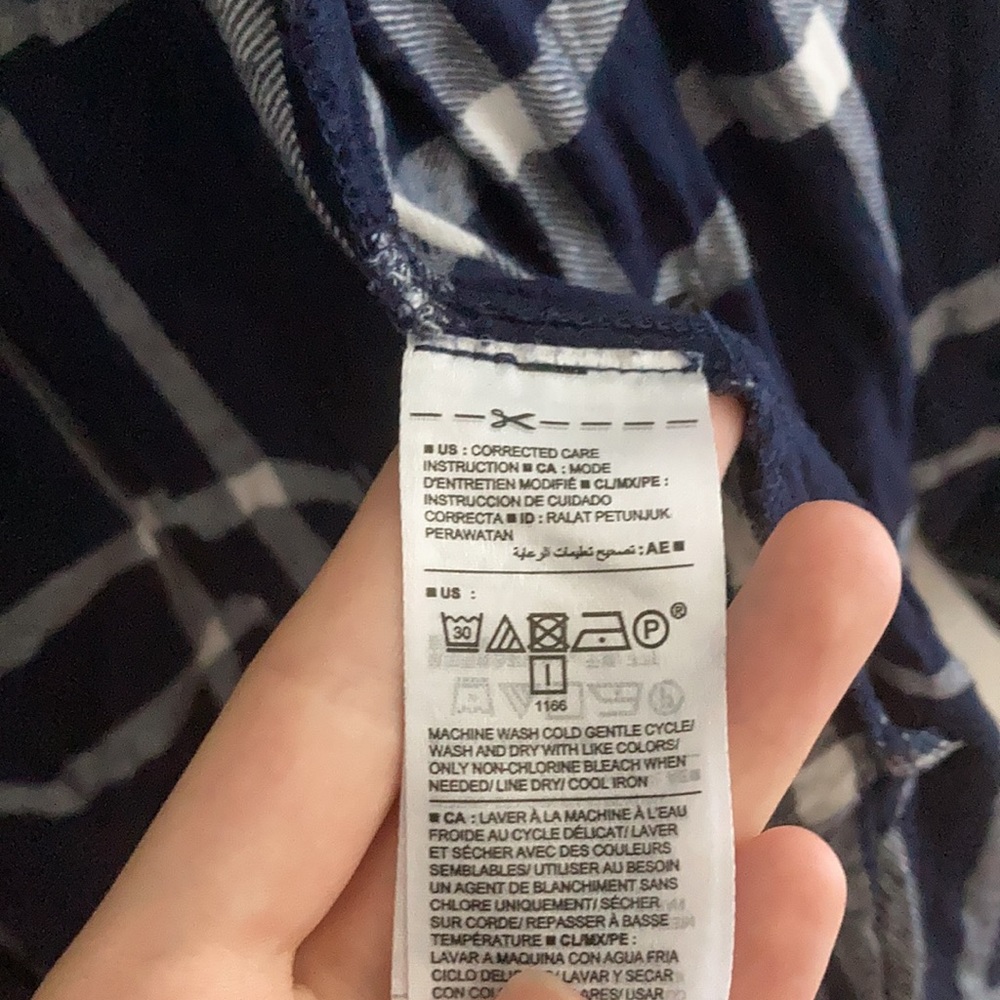Old Navy Plaid - Picture 3 of 3
